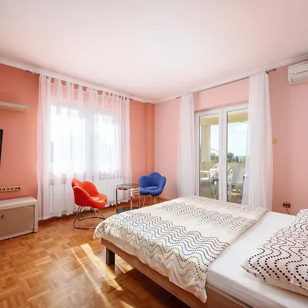 Apartment Gulic *