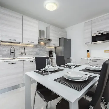 Gulic Apartment *
