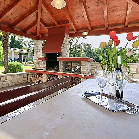Gulic Apartment *